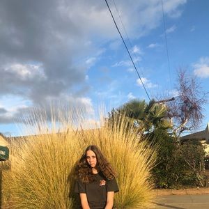 Meet your Posher, Jade